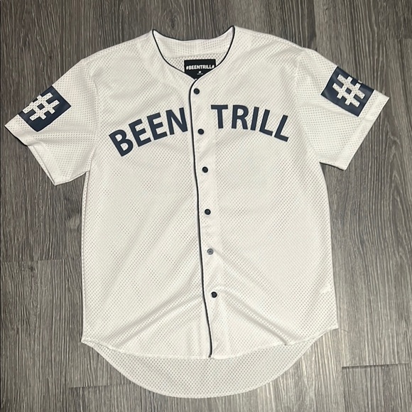 White and Black Jersey Shirt with Bold Text - Picture 1 of 6